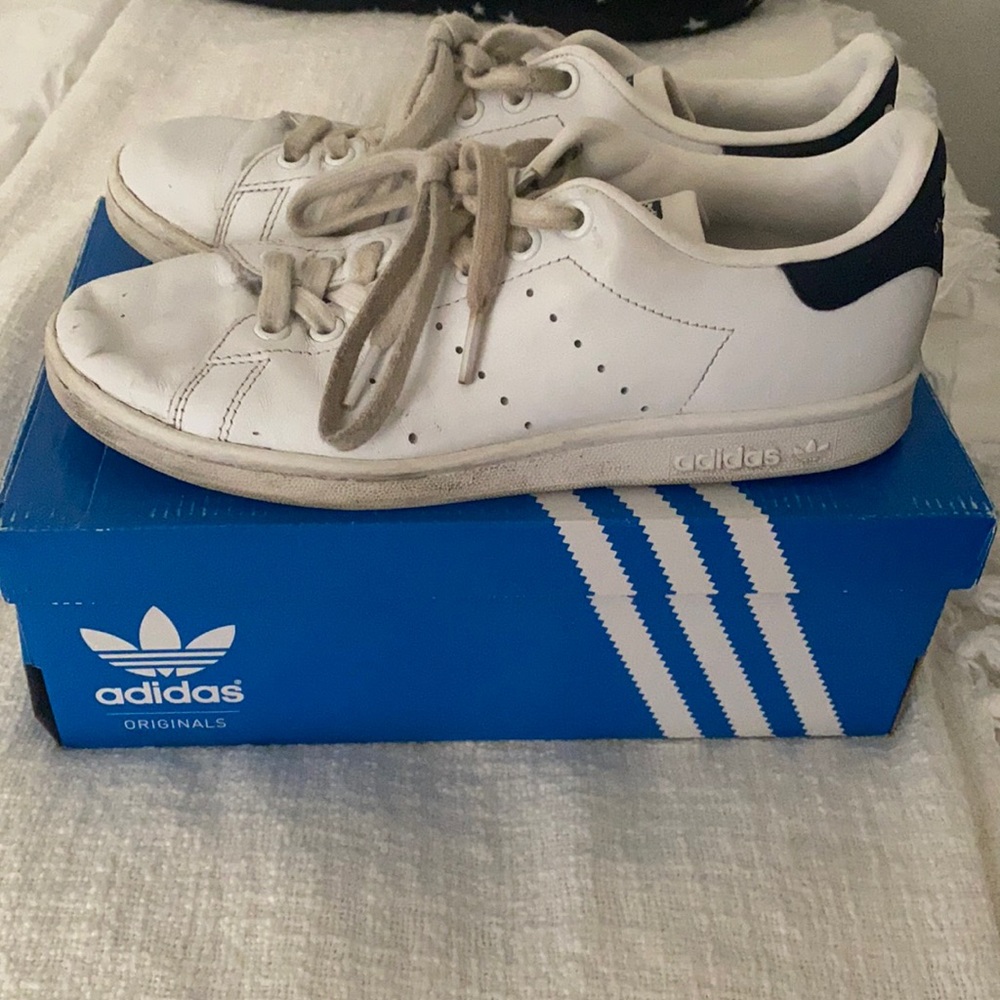white and navy stan smiths